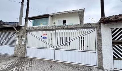 Sobrado-Para venda-40 Rua Camaiuras, , Vila Tupi, Praia Grande, São Paulo