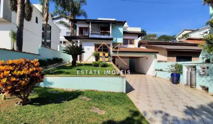 Casa em Condomínio para Venda em Arujá, Arujá 5, 3 dormitórios, 3 suítes, 2 banheiros, 4 vagas