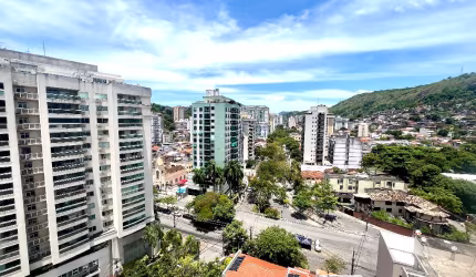 Apartamento 2 quartos, suíte, dependência, varanda e vaga