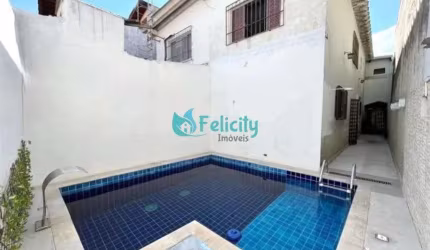 Sobrado com 3 dorms, 1 suíte, 2 vagas, 199m2 no Pq. São Domingos