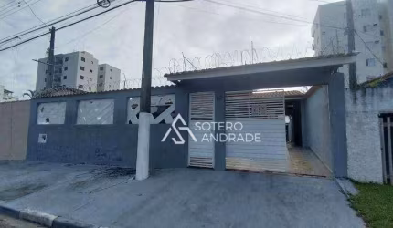 Casa à Venda no Bairro Sumaré em Caraguatatuba