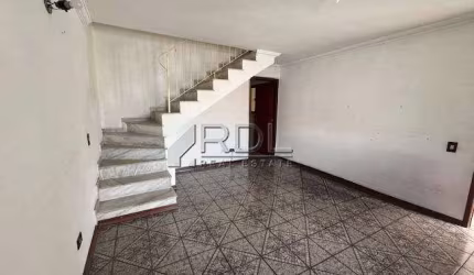 CONFORTAVEL SOBRADO LOCAL NOBRE DO BAIRRO!
