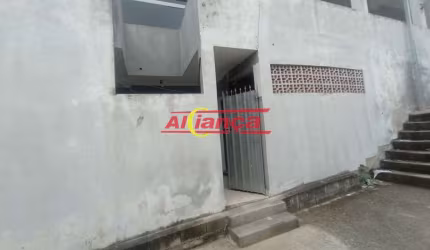 Casa com 01 dormitório para alugar, 40m² - Fortaleza - Guarulhos/SP por R$ 900,00
