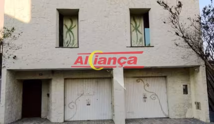 Casa para alugar, 3 quartos, sendo 3 suítes e 6 vagas, 732 m², Gopoúva- Guarulhos por R$ 13.400,00
