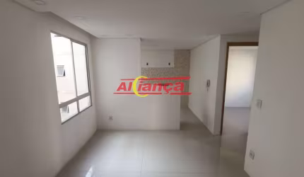 Apartamento com 2 dormitórios para alugar, 42m² - Agua Chata - Guarulhos/SP por R$ 1.100,00
