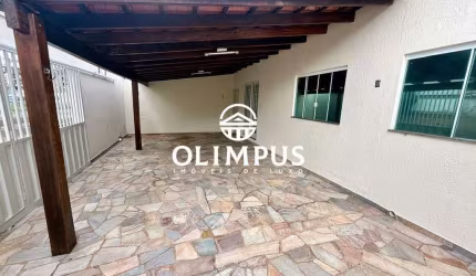 COD 5693 - Casa no Saraiva com Potencial Residencial e Comercial