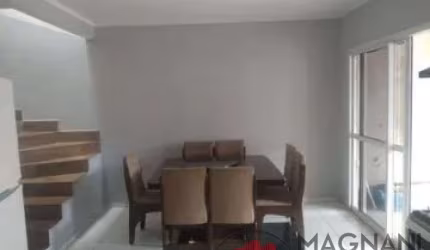 Ótimo Sobrado Geminado com suíte.