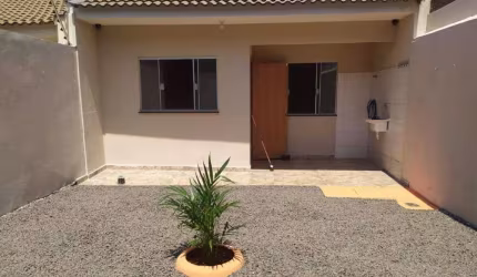 Casa com 2 quartos à venda na Rua Luiz Buzzo, 1824, Jardim Kusumoto, Sarandi, 59 m2 por R$ 310.000
