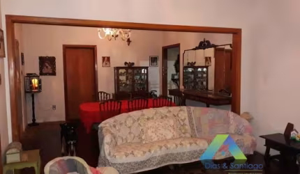 CASA DE 400 M² 3 DORMITORIOS, 4 VAGAS COM OTIMA LOCALIZAÇÃO E VALOR !!!