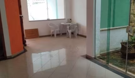 Lindo sobrado 3 suites, 4 vagas, espaço Gourmet localização privilegiada com excelente valor !