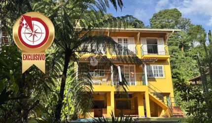 Casa em condomínio fechado com 4 quartos à venda na Rua Afonso Arinos, 241, Carlos Guinle, Teresópolis, 300 m2 por R$ 1.490.000