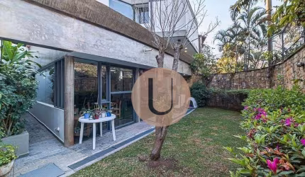Casa condomínio fechado! 4 suítes! elevador, 6 vagas! Panamby!