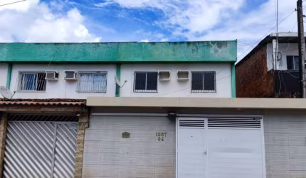 Casa duplex bairro de Candeias pertinho do mar