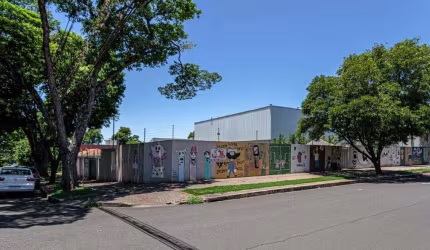 Amplo Terreno - Espaçoso em Localização Privilegiada - Zona 05