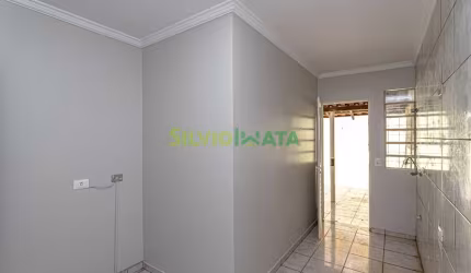 Casa a venda no bairro Jardim Botânico.