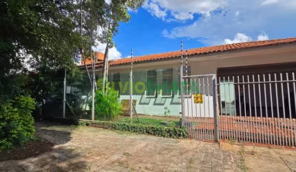 Casa à venda por R$ 895.000,00 na Zona 02 de Maringá-PR