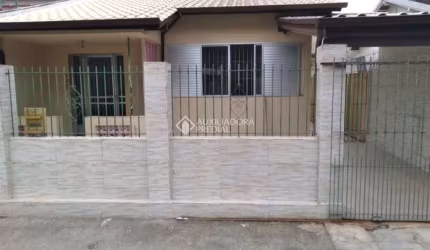 Casa com 2 quartos para alugar na Rua Almeida Coelho, 132, Saco dos Limões, Florianópolis, 110 m2 por R$ 3.700