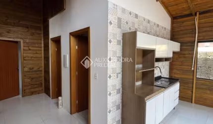 Casa com 3 quartos para alugar na Vital, 32, Praia do Rosa, Imbituba, 500 m2 por R$ 3.500