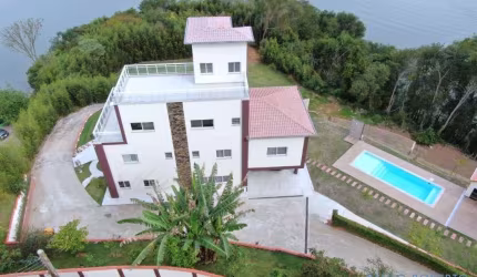 CASA EM CONDOMÍNIO - ÁGUAS DE IGARATÁ - SP