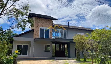 Casa à venda no bairro Arroio - Imbituba/SC