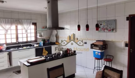 Sobrado com 3 dormitórios à venda, 153 m² por R$ 640.000,00 - Jaguaribe - Osasco/SP