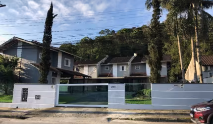 Sobrado- condomínio fechado  Bairro Nova Brasilia - Joinville SC - Buch Imóveis