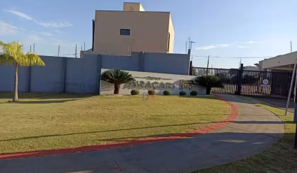 Casa - Condominio Araçari