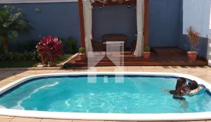 Belíssimo Sobrado com 3 dormitórios sendo 1 Suíte, Área de Lazer com Piscina à venda,  Jardim Colôn