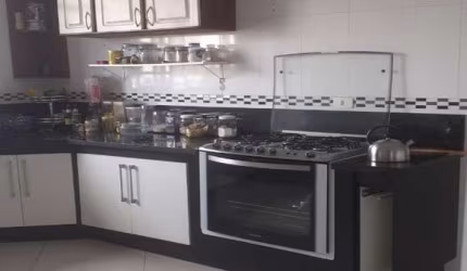 Casa com 3 quartos à venda na Rua Paraguai, 235, Jardim América, Taboão da Serra, 103 m2 por R$ 550.000