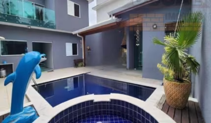 Imperdível oportunidade de compra: Casa à venda em Peruíbe-SP, bairro Bal Barra da Jangada, 4 quartos, 4 suítes, 2 salas, 5 banheiros, 3 vagas de garagem, 212m².