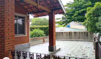 Casa com 4 quartos à venda na Rua Sebastiana de Souza Bezana, Bairro do Engenho, Itatiba, 300 m2 por R$ 1.000.000