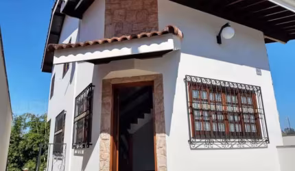 Casa com 3 quartos à venda na Rua José Felizardo Rodrigues, Jardim Salessi, Itatiba, 276 m2 por R$ 790.000