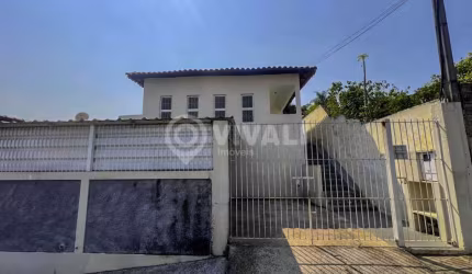 Casa com 3 quartos à venda na Rua Daniel Peçanha de Moraes, Jardim Salessi, Itatiba, 136 m2 por R$ 600.000