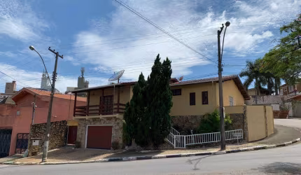 Casa com 3 quartos à venda na Rua Dorival Mantovani, Nova Itatiba, Itatiba, 272 m2 por R$ 900.000