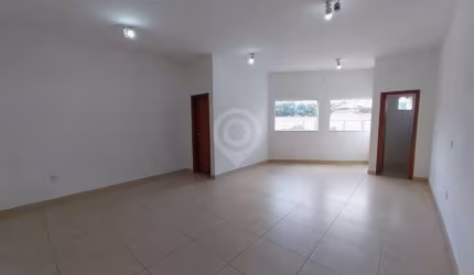 Kitnet / Stúdio para alugar na Rua Luiz Scavone, Vila Santa Clara, Itatiba, 20 m2 por R$ 1.000