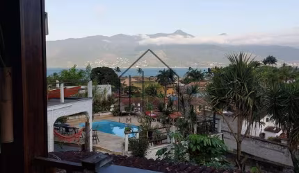 Vista Espetacular para o Mar e para Ilhabela - Casa à Venda - Praia do Arrastão - São Sebastião/SP