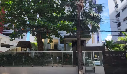 Apartamento 3 qts, 1st, com varanda gourmet e amplas salas, em BV, excelente localização