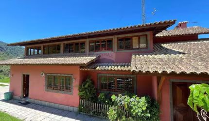 Sua Casa dos Sonhos à venda no bairro Parque do Imbuí em Teresópolis