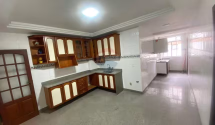 Apartamento de Luxo no Alto 3 Quartos, 1 suíte