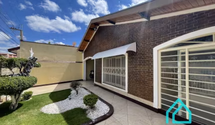 Casa na Independência de 3 quartos.