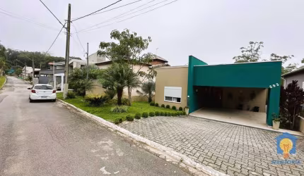 Casa Nova com 660m² a.t à Venda  por R$ 1.298.000 - Parque Delfim Verde - Itapecerica da Serra/SP