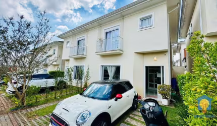Casa com 3 dorms à Venda, 211 m² por R$ 889.000 - Jardim da Glória - Granja Viana, Cotia/SP
