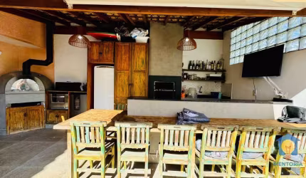 Casa com 3 dorms à Venda, 120 m² por R$ 585.000 - Jardim dos Ipês - Cotia/SP