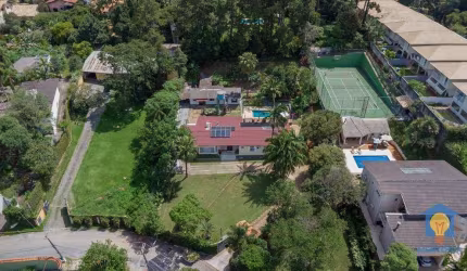 Casa térrea, PORTEIRA FECHADA  com 3 dormitórios à venda no Miolo da Granja, 418 m² por R$ 3.600.000 - Vila Santo Antônio - Cotia/SP
