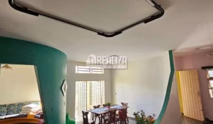 Casa para alugar no bairro Estados Unidos em Uberaba