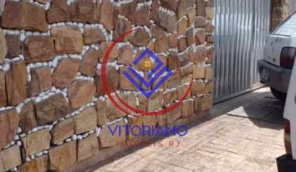CASA Á VENDA EM BENTO RIBEIRO TRES QUARTOS  COM GARAGEM !
