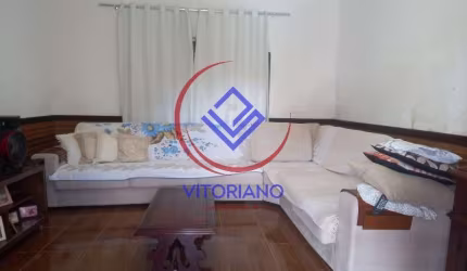 CASA DOIS QUARTOS Á VENDA EM SANTA CRUZ!