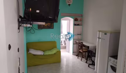 Apartamento com 1 quarto à venda na Rua Bulhões de Carvalho, Copacabana, Rio de Janeiro, 28 m2 por R$ 600.000