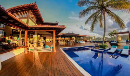 Casa com 10 quartos à venda na R. E-2 Condomínio Atlântico, Ferradura, Armação dos Búzios, 581 m2 por R$ 9.900.000