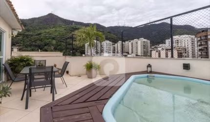 Cobertura reformada com Piscina e Churrasqueira na Tijuca!